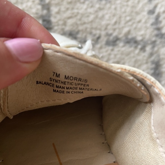 Dolce Vita Sneaker - Picture 10 of 10